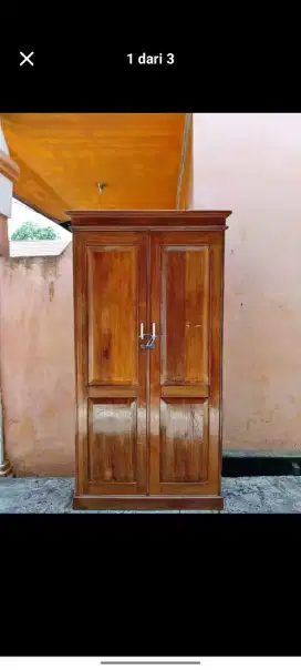 Lemari pakaian pintu 2