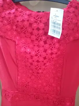 Dress accent baru warna merah