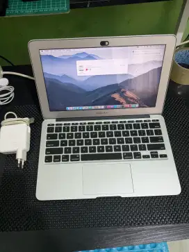 Macbook Air 11 (2014)