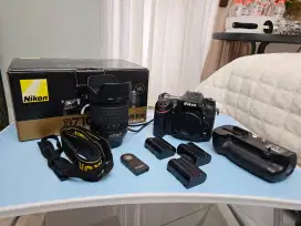 Camera Nikon D7100 KIT fullset dgn lensa 18-105 mm dan BG