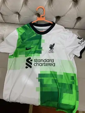 Jersey Liverpool away musim 2023/2024