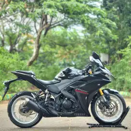 YAMAHA R25 BLACK 2018 ISTIMEWA SIAP GAS AMAN