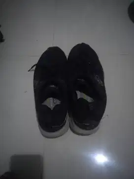 Sepatu Skechers 40 Original Hitam. Men(Cowo/Laki). Black