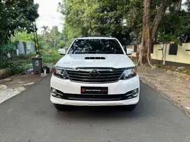 Toyota Fortuner vnt 4x4 AT 2015 Diesel