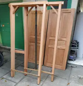 Daun pintu kamar dan kusen