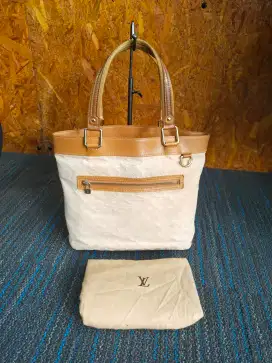 LOUIS VUITTON LUCILLE monogram Tote bag