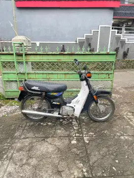 SUZUKI RC 100 Dk 1989