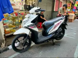 Honda Beat 110cc PGM-FI Thn 2014