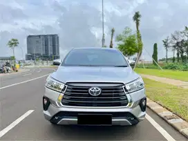 (LOW KM) Toyota Kijang Innova V Bensin A/T Silver 2021 SANGAT TERAWAT