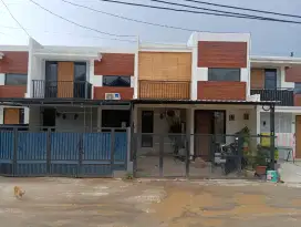 Rumah mezzanine di cinangka depok bonus kulkas 2 pintu dan tv