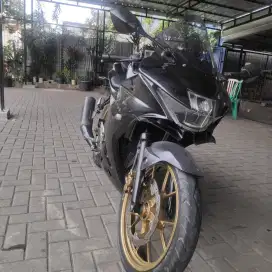 Jual GSX - R150 Black Keyless Istimewa