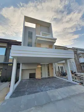 Rumah Bangunan Mandiri Super Cantik 3 Lantai Catelya Residence BSD