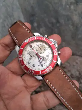 VICTORINOX SWISS ARMY MAVERICK II