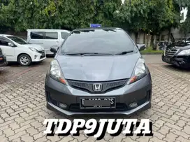 Jazz rs 1.5 matic 2012 Km80ribuan