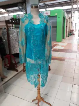 Dijual kebaya kutu baru brokat biru