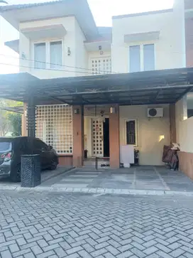 Dijual Cepat  Rumah HOOK di IVORY RESIDENCE KENDANGSARI Surabaya