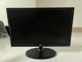 Monitor LG 19” tipe 19M38A kondisi MULUS 99%