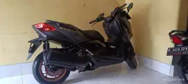 Yamaha X-Max 250