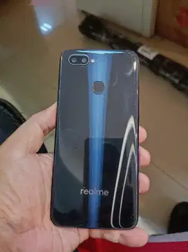 Realme 2 Pro 8 / 128 minus nga ada dus