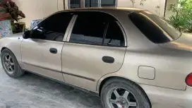 hyundai accent 2000