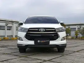 TOYOTA KIJANG INNOVA VENTURER DIESEL AT 2017/KM80RB/PAJAK