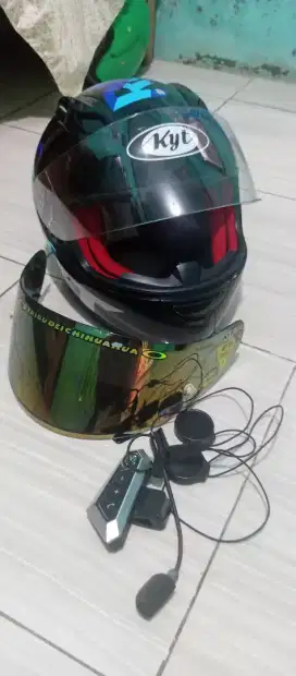 Helm KYT RC7 ..