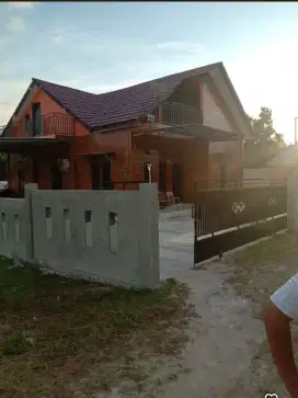 Di jual 2 rumah dalam 1 lahan ( bisa disewakan) di kota tanjung pandan