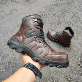 Sepatu Safety shoes Kerja Proyek Kulit