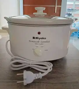 Miyako Slow Cooker / Pemasak Lambat