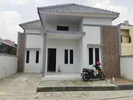 dijual rumah siap huni lokasi sumber tipe 84/121 harga 92OJT Nego