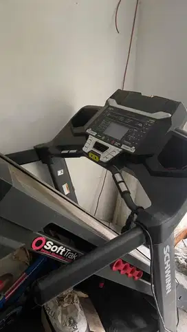 Treadmill schwinn530