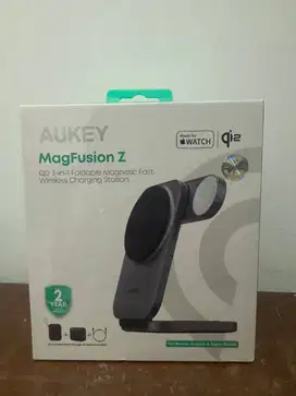 AUKEY Mega Fusion Z (Fast Wireless Charging)