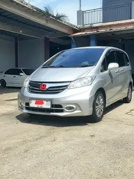 Honda Freed Matic 2013 Bensin