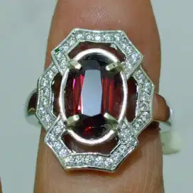 Natural RED Spinel Notreated Burma Sertipikat