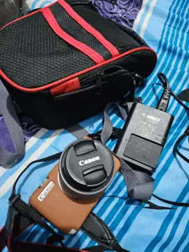 Canon m10 putih