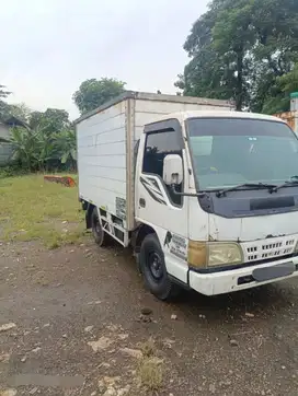 Isuzu Elf Box Engkel Th 2011