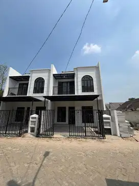 Rumah dekat meruya dan karang tengah