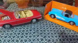 Jual 2 pcs Diecast model jadul.hrg satuan