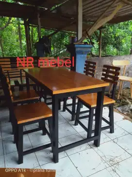 Meja kursi cafe dan makan