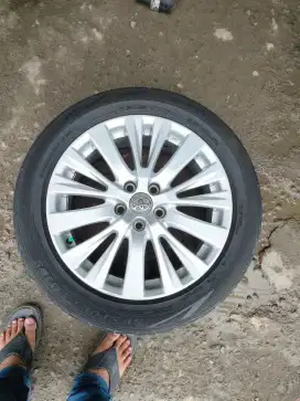 Velg R18 lengkap ban (ex copotan alphart)