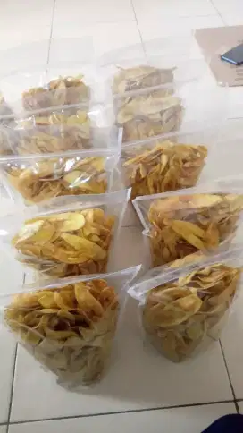 Kerpik pisang per kg 75