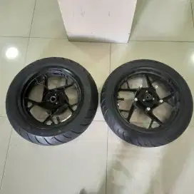 Velg + ban copotan Yamaha xmax