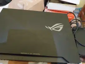 Azuz Rog gamer i7