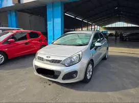 KIA Rio SE 1.4 AT Matic 2012 (5 Doors)