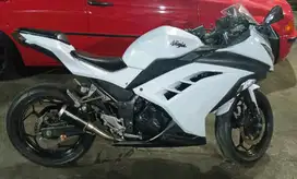 Kawasaki Ninja 250 Fi White