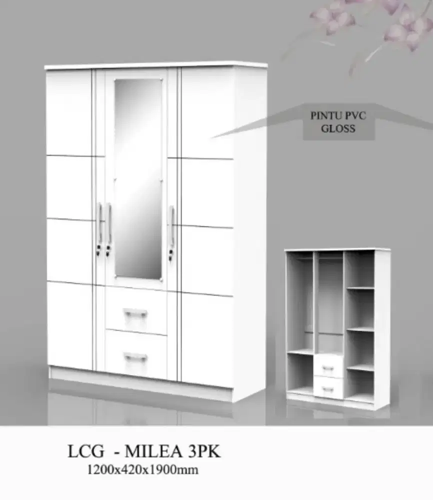 Lemari pakaian tiga pintu uk 120x55x185 bawah ada lavi