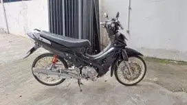Motor Kharisma 125
