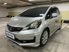 Honda Jazz 1.5 RS Bensin-AT 2013 Abu /