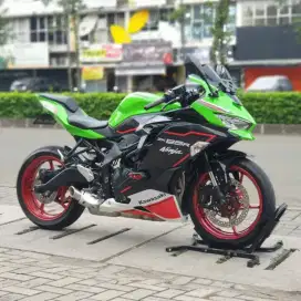 KAWASAKI ZX25R ABS QS TAHUN 2021 LOW KM 8K LIKE NEW SIAP GAS