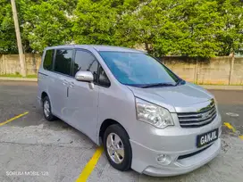 [MURAH DP 5Jt] Toyota NAV1 2.0 V AT 2013, Silver